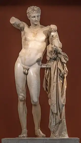 Hermès portant Dionysos enfant. H. 2,13&nbsp;m. Copie romaine du marbre original (peu après 350 ?,) de Praxitèle.MArch Olympie