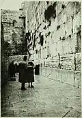 Le mur (1920).