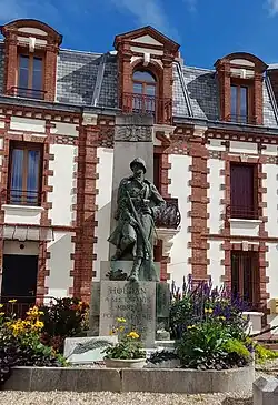 Hommage au Soldat inconnu à Houdan