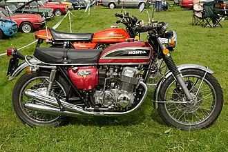 Cb 750 K6 (1977).
