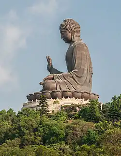 Statue géante de Bouddha, dépendant du monastère de Po Lin