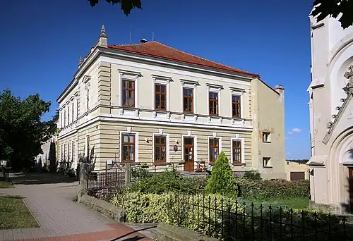 Ročov : hôtel de ville.