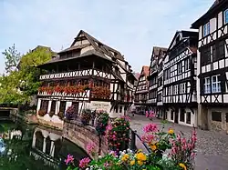 Canal de navigation de l'Ill, maison des tanneurs, rue du Bain-aux-Plantes.