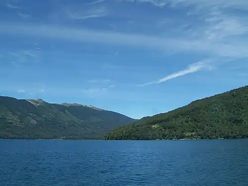 Autre vue du lac Huechulafquen.