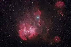 Description de cette image, également commentée ci-après