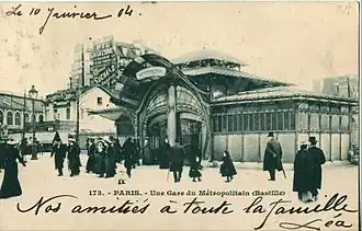 L'édicule Guimard de la station Bastille, au début du XXe&nbsp;siècle.