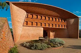 Image illustrative de l’article Église du Jésus-Ouvrier-et-Notre-Dame-de-Lourdes d'Estación Atlántida