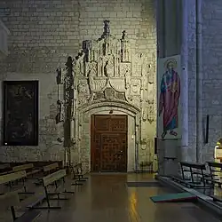 Porte de l'Évangile.