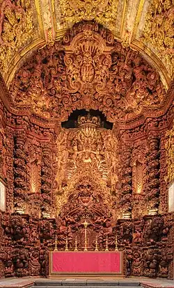 Dans l'église du Collège des Jésuites. Juillet 2020.