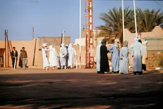 Illizi 1991: Scène de rue en ville