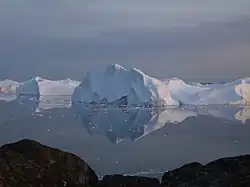 Icebergs géants du Fjord d'Ilulissat, classé au Patrimoine Mondial de l'UNESCO