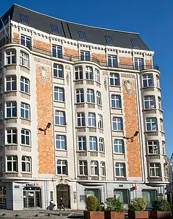 Immeuble Rond-point Robert Schuman, 8-9 (1928).