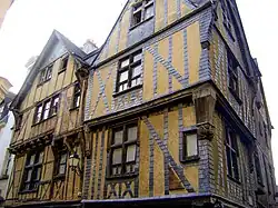 Angle rue de la Rôtisserie et rue du Change