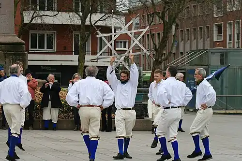 Danse d'épée à Dunkerque