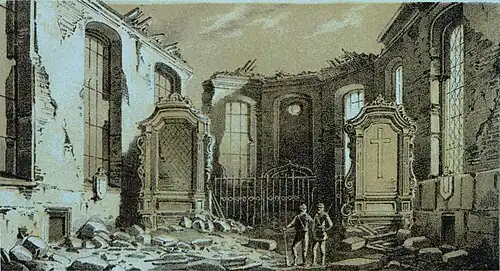 Intérieur de l’église après les bombardements