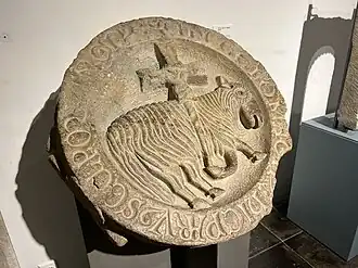 Clé de voûte de l'agneau pascal.