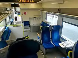 Intérieur 2nd classe d'un B&nbsp;84500.
