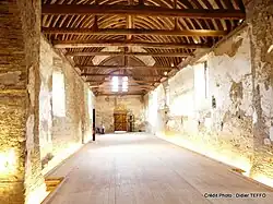 Intérieur de l'ancienne église Saint-Pierre-aux-Liens du Vieux-Bourg.