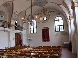 Intérieur de la synagogue