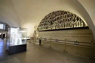 Exposition permanente au sommet de l'édifice, sous la terrasse.