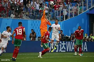 El Kaabi (no&nbsp;9) en pleine action.