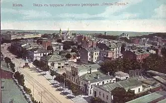 Pilier Irininsky sur la rue Vladimirskaya. Photographie du début du xxe&nbsp;siècle.