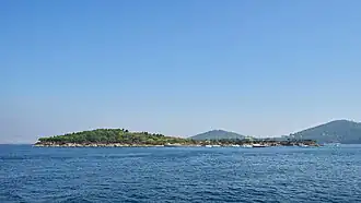 Kaşık Adası vue depuis l'île de Burgaz.