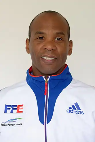 À une conférence de presse de la FFE en 2013