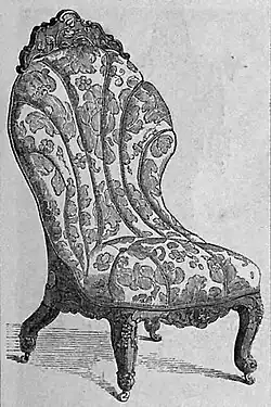 Chaise sculptée en noyer noir et recouverte de damas cramoisi et or par J. & W. Hilton
