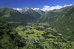 La vallée d'Aure au niveau de Saint-Lary-Soulan.