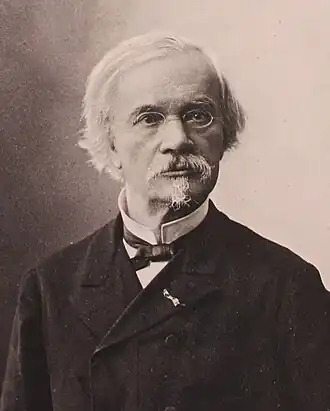 Portrait en noir et blanc d'un homme politique française