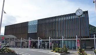 Nouveau terminal sud de la gare d'Isawa-Onsen en 2021.