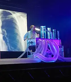 Description de cette image, également commentée ci-après