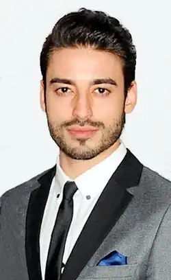 Description de l'image Jade Hassouné at the CFC Gala 2013- Celebrating A Quarter Century of Creativity.jpg.