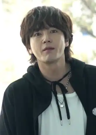 Jang Geun-suk campe l'inspecteur Gu Do-han.