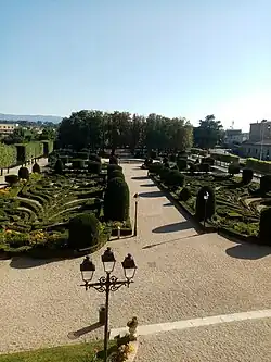 Jardin à la française depuis le premier étage du musée Goya.