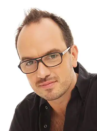 Jarry(saisons 1 à 3, invité saison 7)