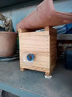 Ruche moderne divisible.