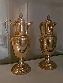 Deux aiguières de Sainte-Cène.