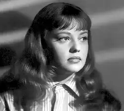 Jeanne Moreau(Josy)