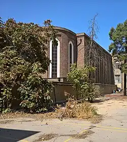 Lycée Jeanne-d'Arc, vue du monastère