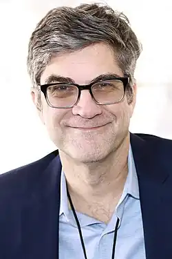 Description de l'image Jeff Abbott 2022 Texas Book Festival.jpg.