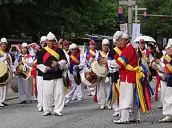 Festival au village hanok.