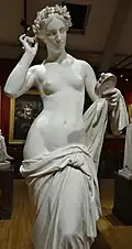 Augustin Dumont, Jeune femme à la toilette, 1843, plâtre original de la statue en marbre qui se trouve au musée des Beaux-Arts de Nancy, musée de Semur-en-Auxois.