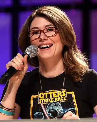 Jewel Staite dans le rôle de Kaywinnet Lee Frye.