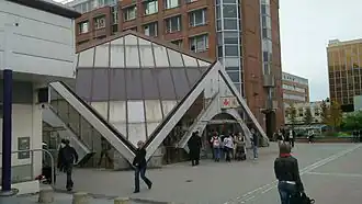 Le dôme en verre de la station