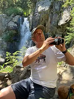 Description de l'image John Marzluff 2020.jpg.