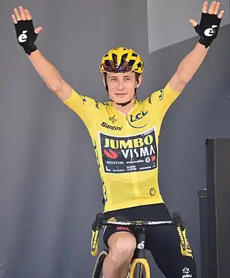 Jonas VingegaardMaillot jaune.