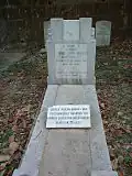 Tombe de Driver Joseph Hughes, récipiendaire de la croix de George pour avoir averti ses compagnons de la présences de bombes.
