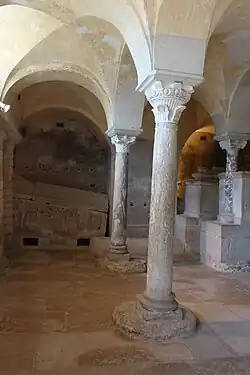 Crypte de l'abbaye Notre-Dame de Jouarre et cénotaphes